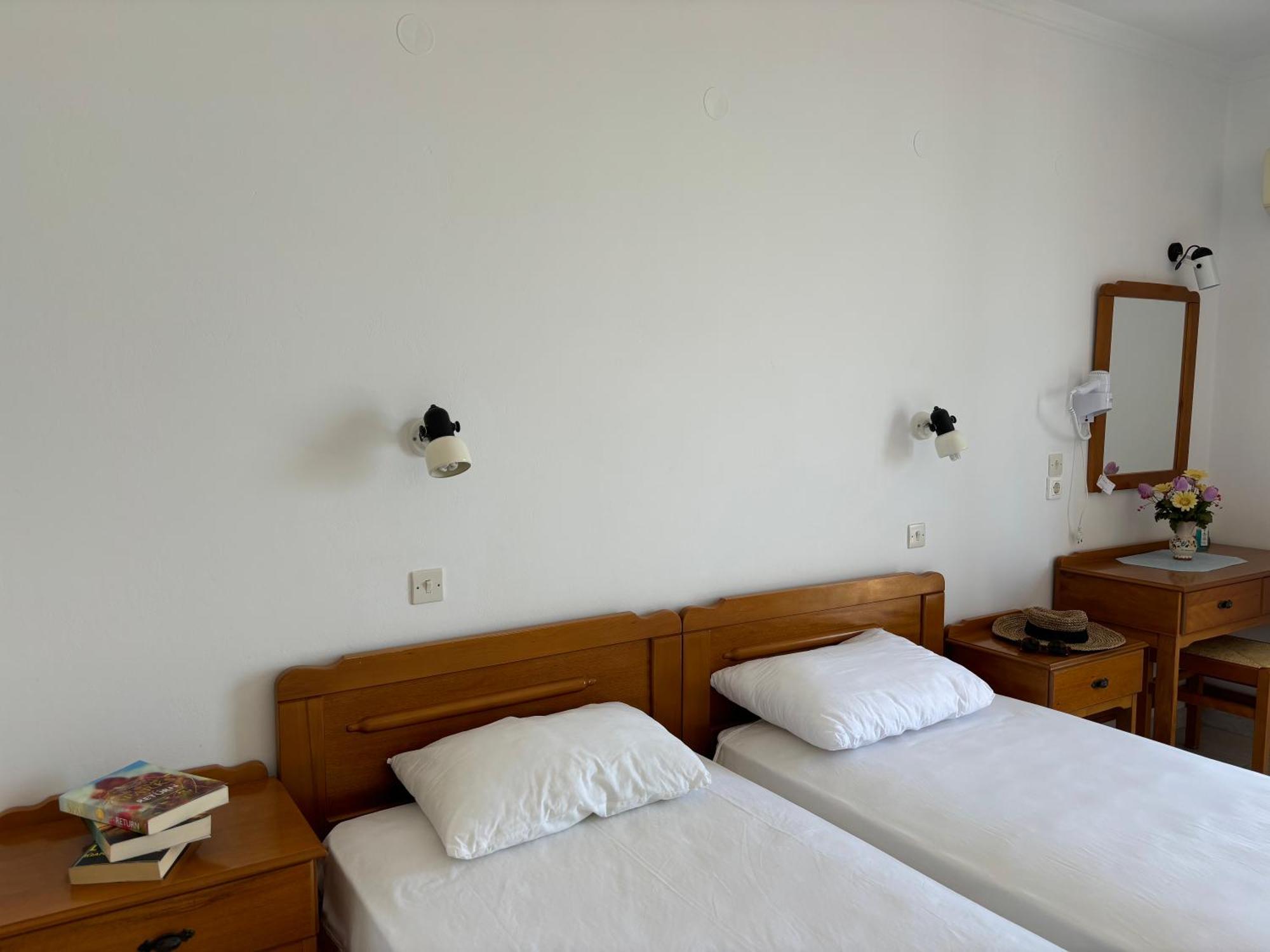 Friderica House Hotel Poros  Exterior photo