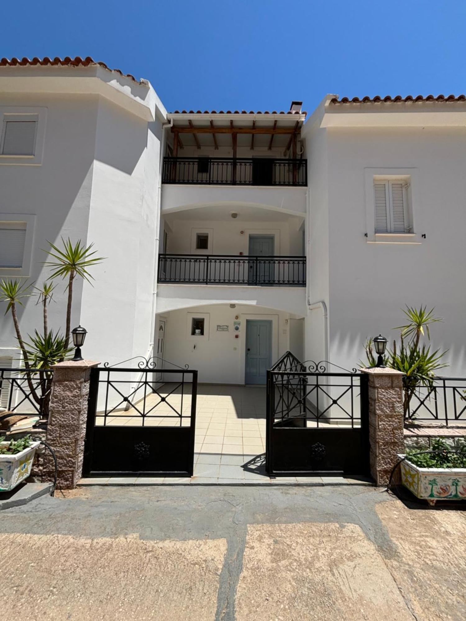 Friderica House Hotel Poros  Exterior photo