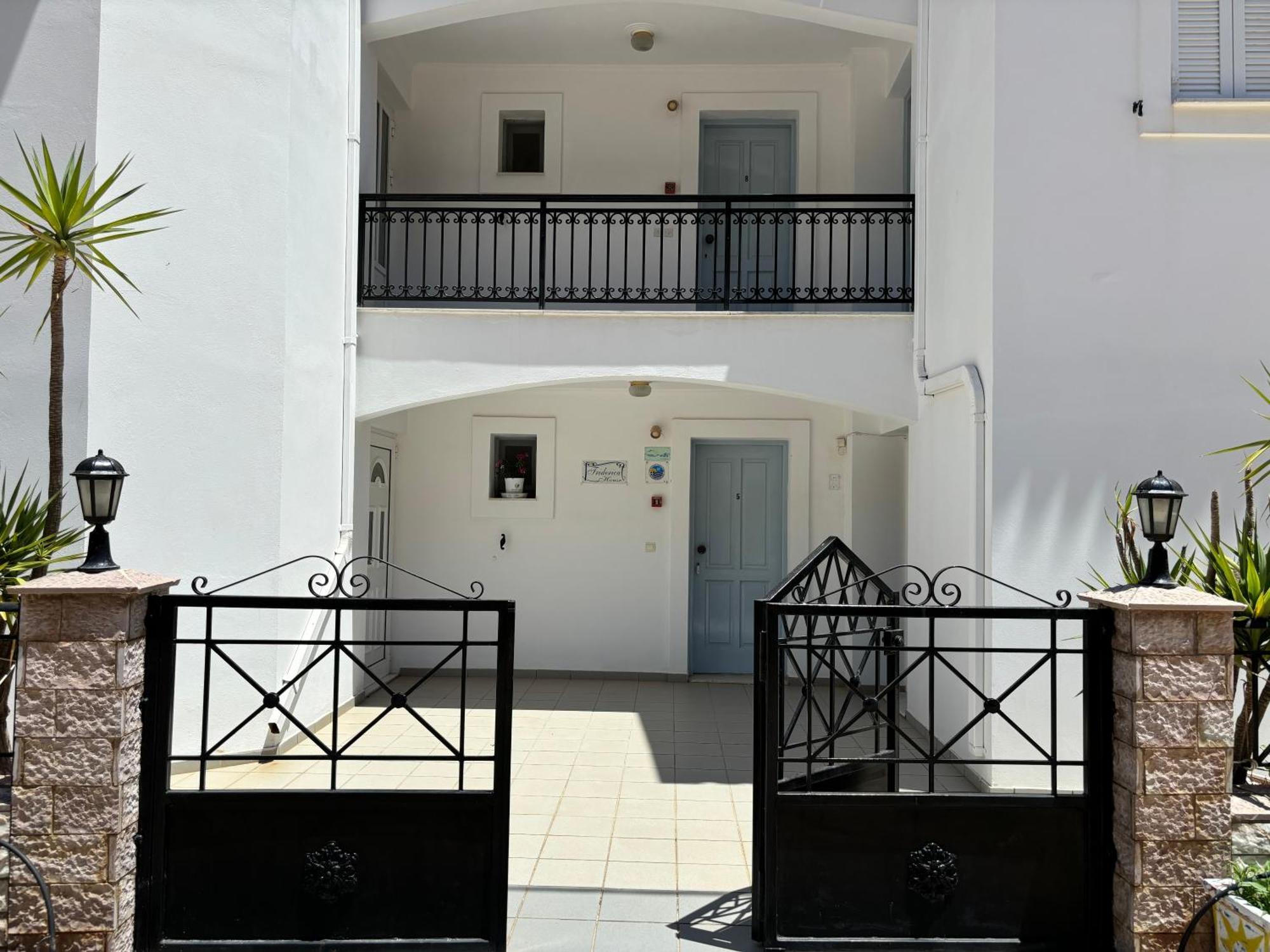 Friderica House Hotel Poros  Exterior photo