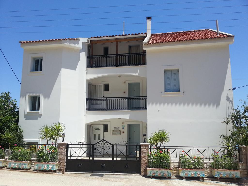 Friderica House Hotel Poros  Exterior photo